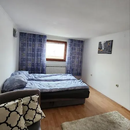 Apartment Apartman Airport *